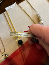 Carica l'immagine nel visualizzatore di Gallery, bracciale frase