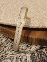 Carica l'immagine nel visualizzatore di Gallery, bracciale frase