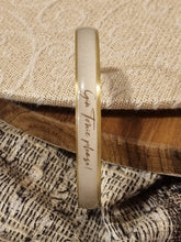 Carica l'immagine nel visualizzatore di Gallery, bracciale frase