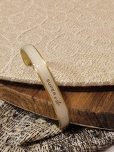 Carica l'immagine nel visualizzatore di Gallery, bracciale frase