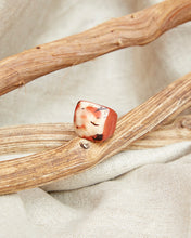 Carica l'immagine nel visualizzatore di Gallery, Anello di Tagua