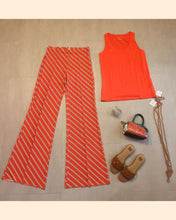 Carica l'immagine nel visualizzatore di Gallery, Pantalone Bootcut Jersey Gamba Larga Riga Diagonale Rosso
