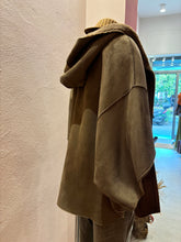 Carica l&#39;immagine nel visualizzatore di Gallery, ATELIER PIECES UNIQUES CAPPOTTO ECO SHEARLING TASCONI
