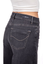Carica l&#39;immagine nel visualizzatore di Gallery, ATELIER PIECES UNIQUES  JEANS 5 POCKETS
