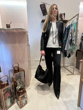Carica l'immagine nel visualizzatore di Gallery, ATELIER PIECES UNIQUES PANTALONE CHINO FLARE  LINO STRECH

