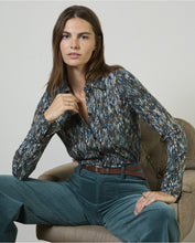 Carica l&#39;immagine nel visualizzatore di Gallery, ATELIER PIECES UNIQUES CAMICIA JERSEY STAMPA
