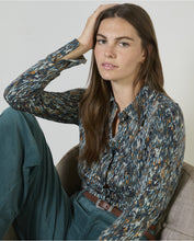 Carica l&#39;immagine nel visualizzatore di Gallery, ATELIER PIECES UNIQUES CAMICIA JERSEY STAMPA
