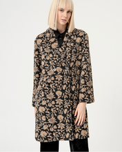 Carica l&#39;immagine nel visualizzatore di Gallery, Cappotto jacquard oversize doppio incrocio Nero
