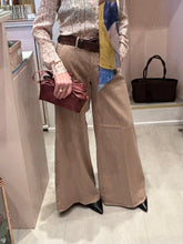 Carica l'immagine nel visualizzatore di Gallery, ATELIER PIECES UNIQUES  FARFALLA GABA SOFT
