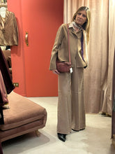 Carica l'immagine nel visualizzatore di Gallery, ATELIER PIECES UNIQUES  FARFALLA GABA SOFT
