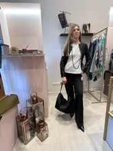 Carica l'immagine nel visualizzatore di Gallery, ATELIER PIECES UNIQUES TOP RIGA
