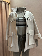 Carica l&#39;immagine nel visualizzatore di Gallery, ATELIER PIECES UNIQUES FIELD JACKET 4 TASCHE  LANA
