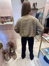 Carica l'immagine nel visualizzatore di Gallery, BLUSON TWILL SUEDE
