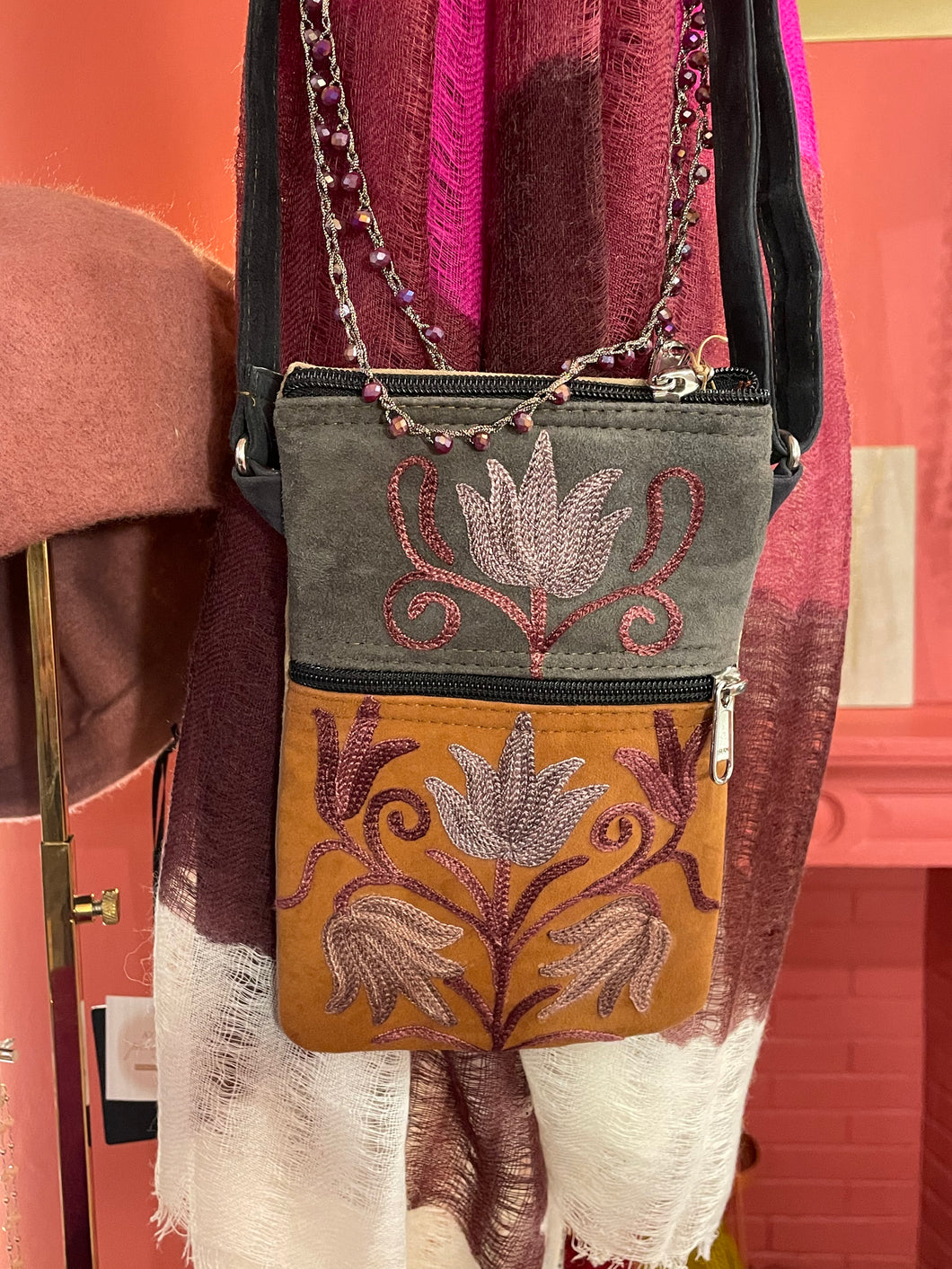 ATELIER PIECES UNIQUES  TRACOLLA RICAMATA