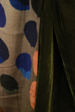 Carica l'immagine nel visualizzatore di Gallery, Stola velluto pois
