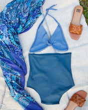 Carica l&#39;immagine nel visualizzatore di Gallery, Bikini Culotte Nodo Bicolore Riverside/Legion Blue
