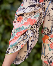 Carica l&#39;immagine nel visualizzatore di Gallery, Blusa Stampa Giapponese
