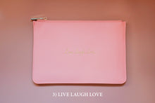 Carica l&#39;immagine nel visualizzatore di Gallery, Smart Pouch - Live Laugh Love
