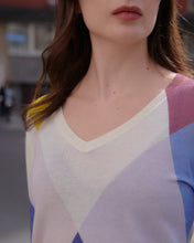 Carica l&#39;immagine nel visualizzatore di Gallery, Maglia Scollo V Stampa Arcobaleno Multicolor
